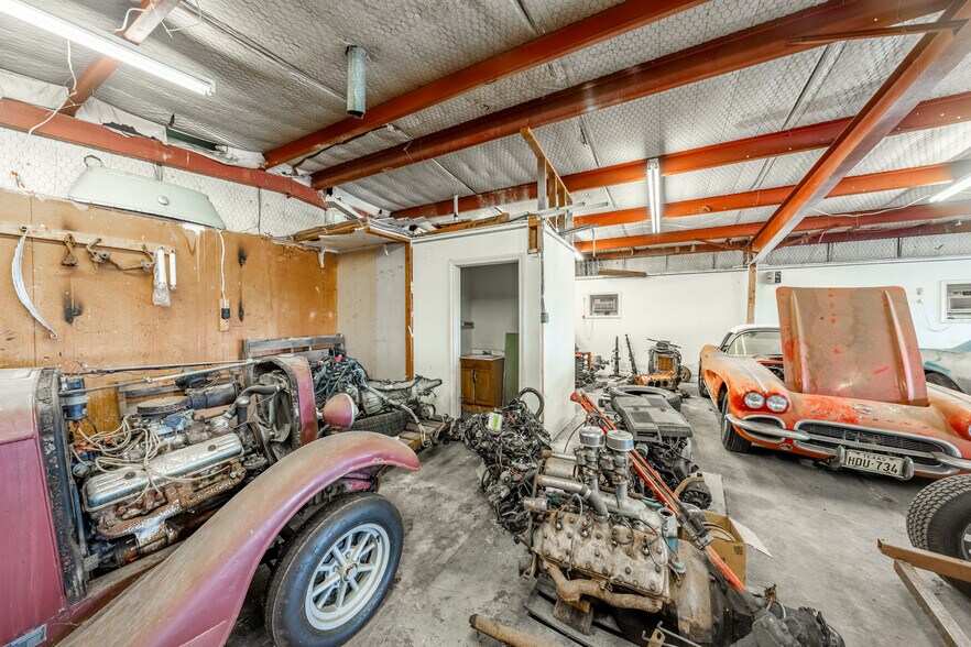 More Photos Of 604 Frisco St, Cumby Flex For Sale