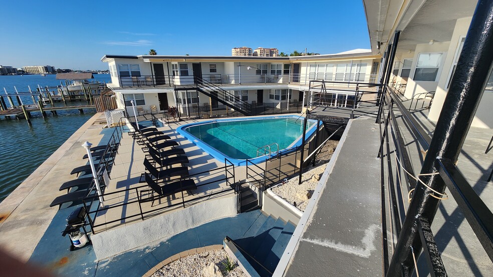 More Photos Of 621 Bay Esplanade, Clearwater Hotel For Sale