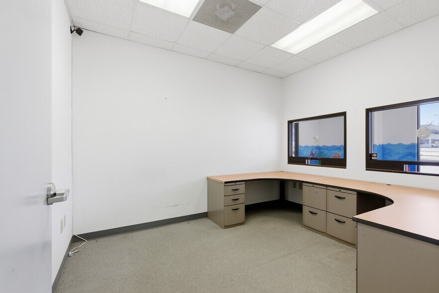 More Photos Of 148-156 W Tugalo St, Toccoa Office For Lease