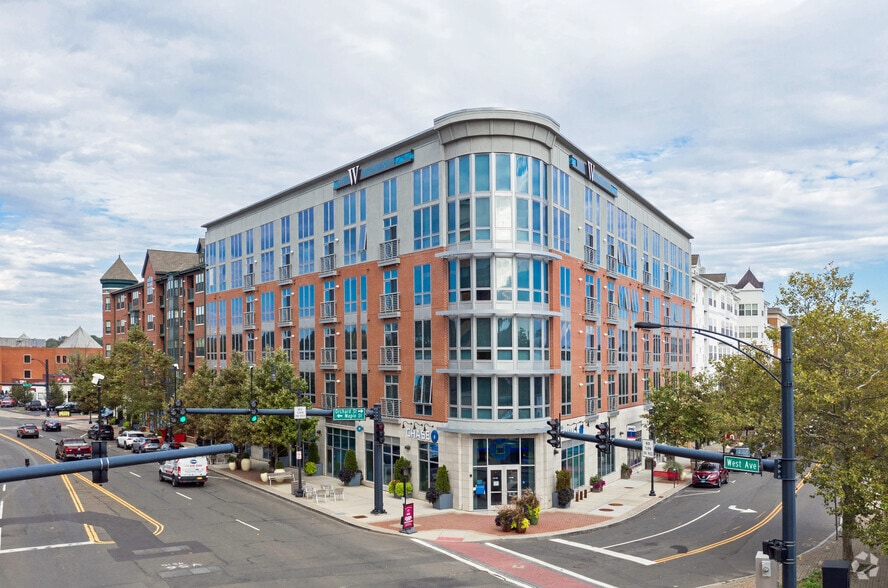 Primary Photo Of 515 West Ave, Norwalk Unknown For Lease