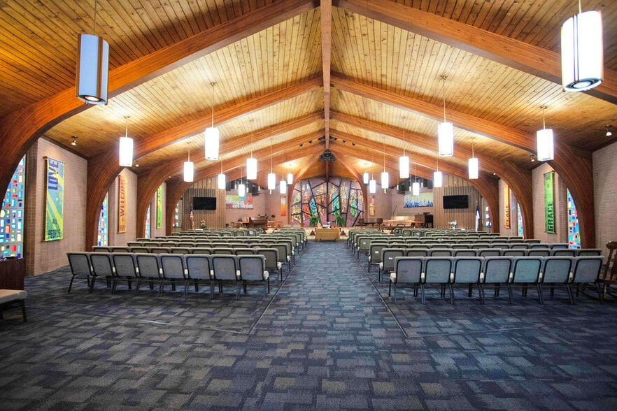 Primary Photo Of 5995 Dr Martin Luther King Jr St S, Saint Petersburg Religious Facility For Sale