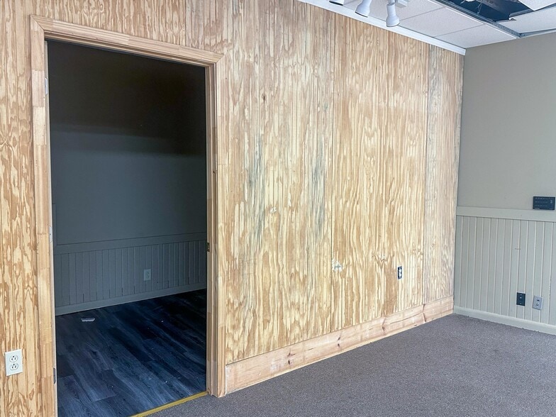 More Photos Of 1802 Franklin St, North Little Rock Specialty For Sale