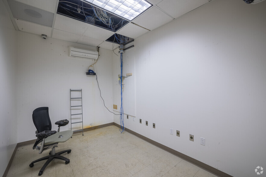 More Photos Of 355 N Wiget Ln, Walnut Creek Office For Sale