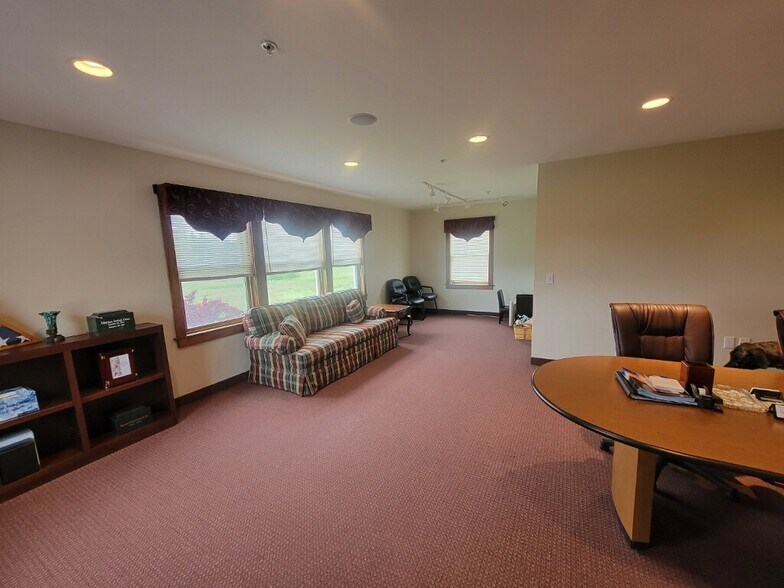 More Photos Of 220 Court St, Machias Medical For Sale