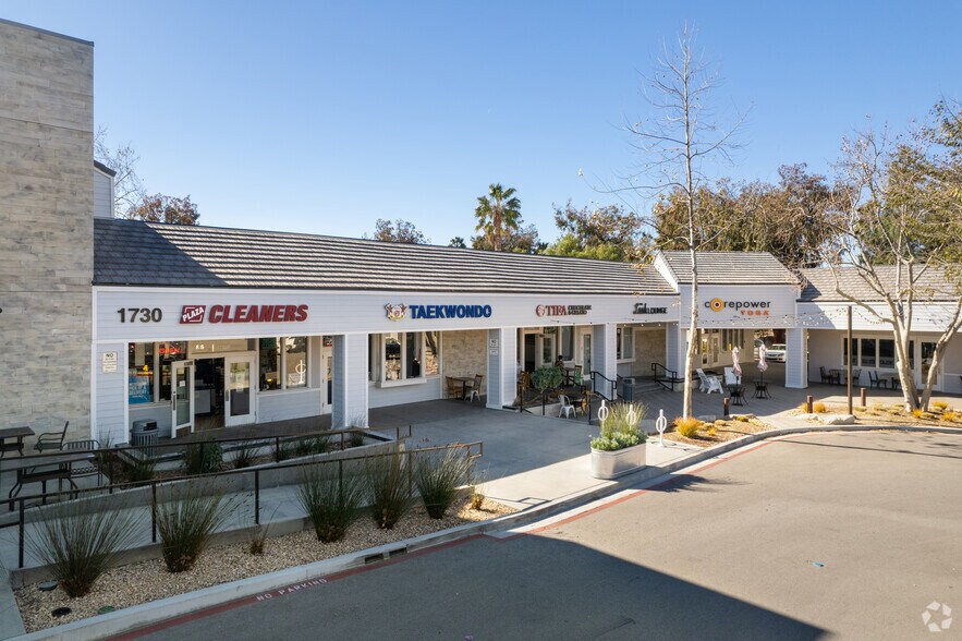 More Photos Of 1724-1772 Avenida De Los Arboles, Thousand Oaks Unknown For Lease