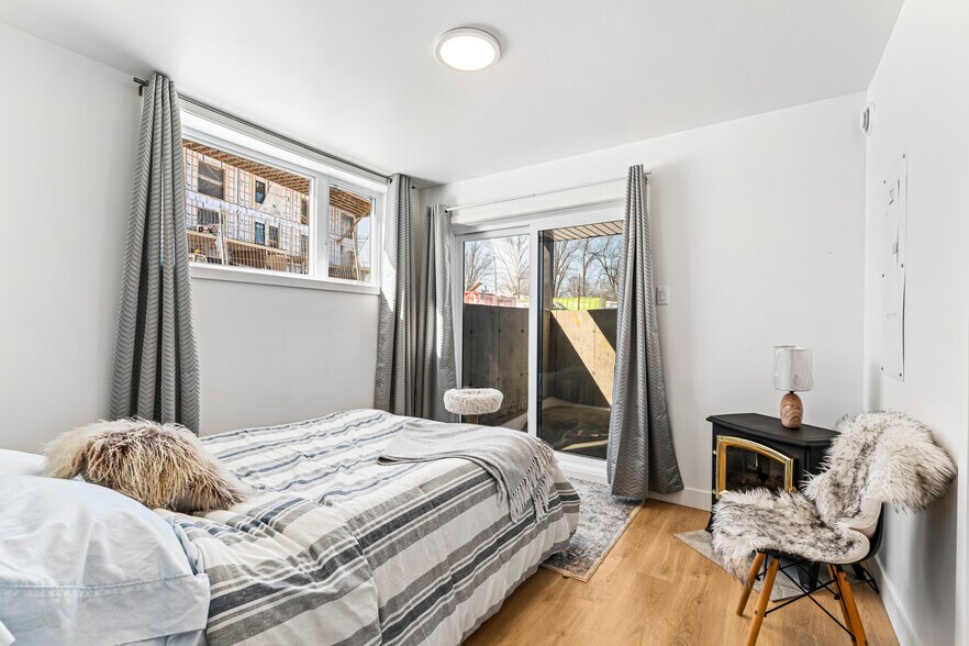 More Photos Of 365 Rue Adams E, Richmond Apartments For Sale