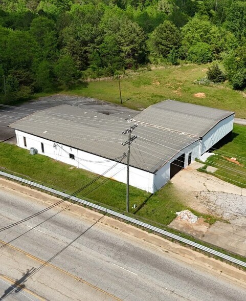 More Photos Of 2607 S Highway 14, Greer Light Manufacturing For Sale