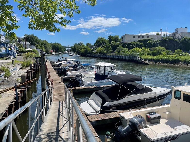 More Photos Of 112 S Water St, Greenwich Marina For Sale