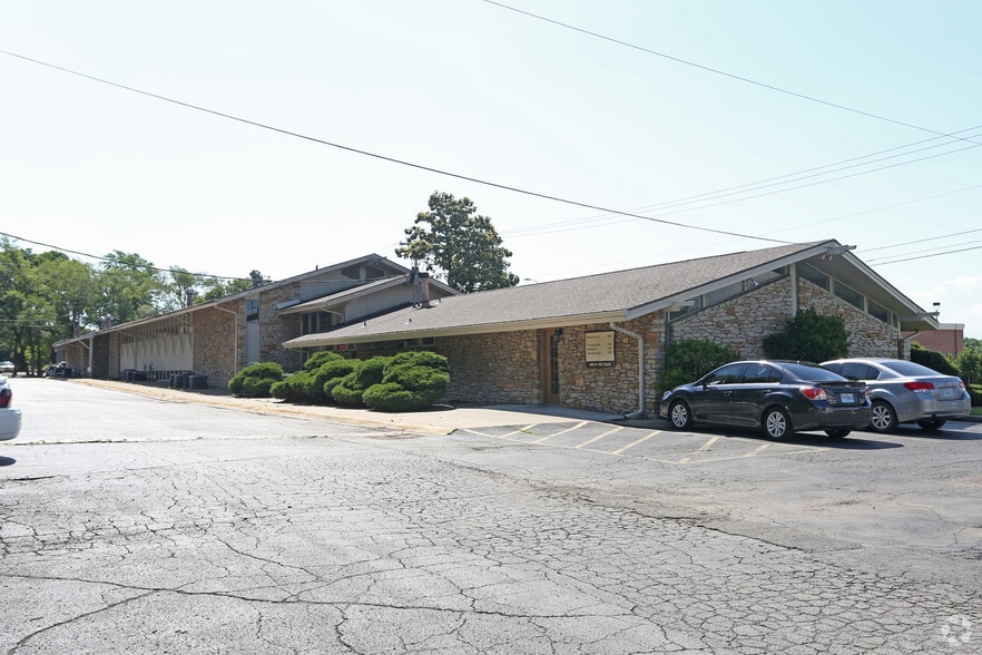 More Photos Of 8600 W 95th St, Overland Park Medical For Lease