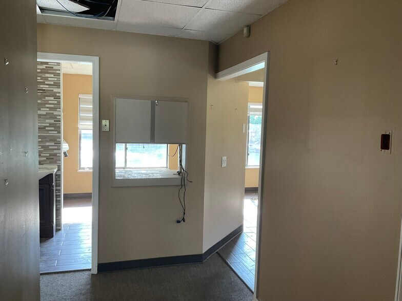 More Photos Of 1409 Kingsley Ave, Orange Park Medical For Sale