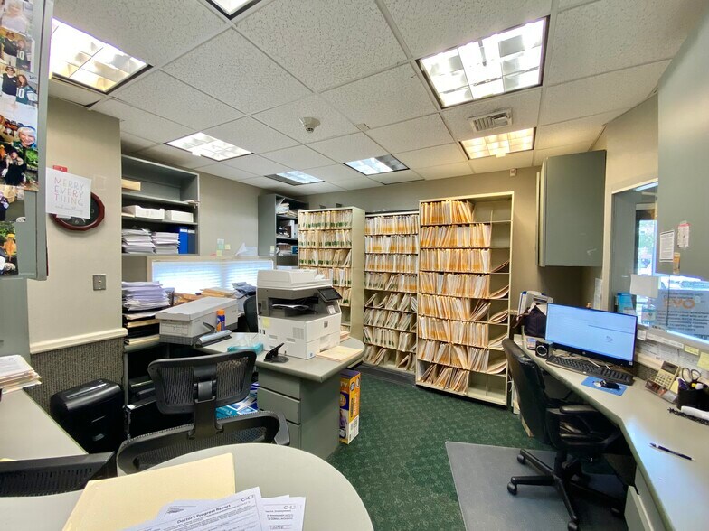 More Photos Of 559 Atlantic Ave, East Rockaway Medical For Lease