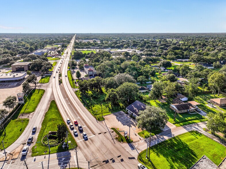 More Photos Of 5001 Broadway St, Pearland Office For Lease
