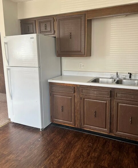 More Photos Of 2120 4th Ave, Marion Apartments For Sale