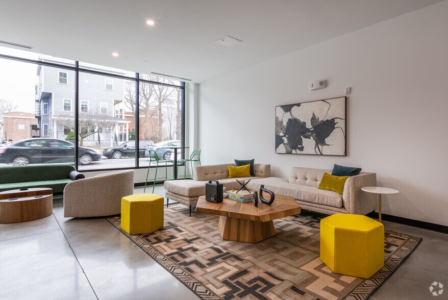 More Photos Of 596-600 Broadway, Everett Apartments For Lease