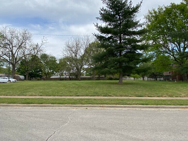 More Photos Of 828 Battlefield Road, Springfield Land For Sale
