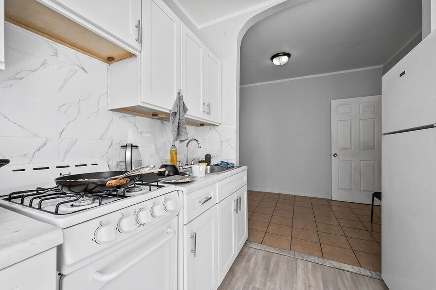 More Photos Of 2339 Bath Ave, Brooklyn Storefront Retail Residential For Sale