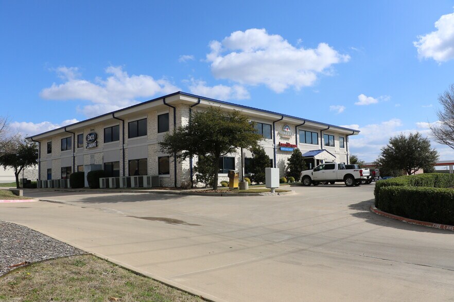 More Photos Of 3700 Standridge Dr, The Colony Office For Lease