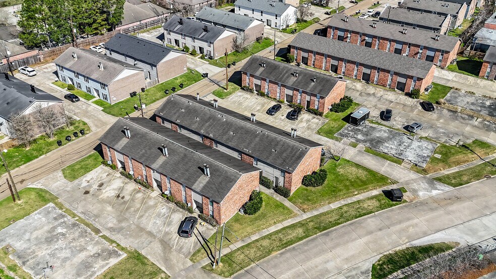 More Photos Of , Baton Rouge Multifamily For Sale
