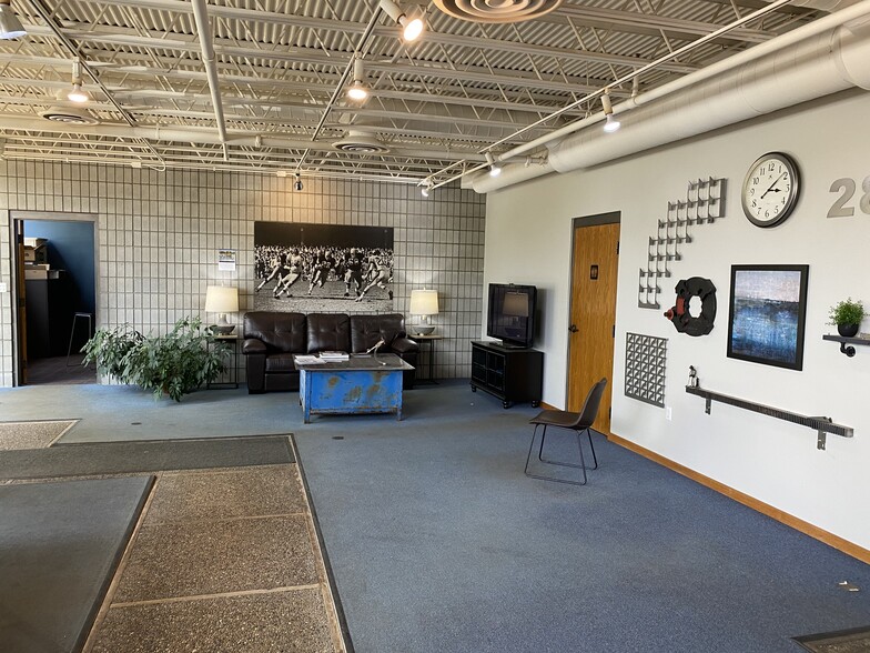 More Photos Of 286 Hedcor Rd, Holland Manufacturing For Sale