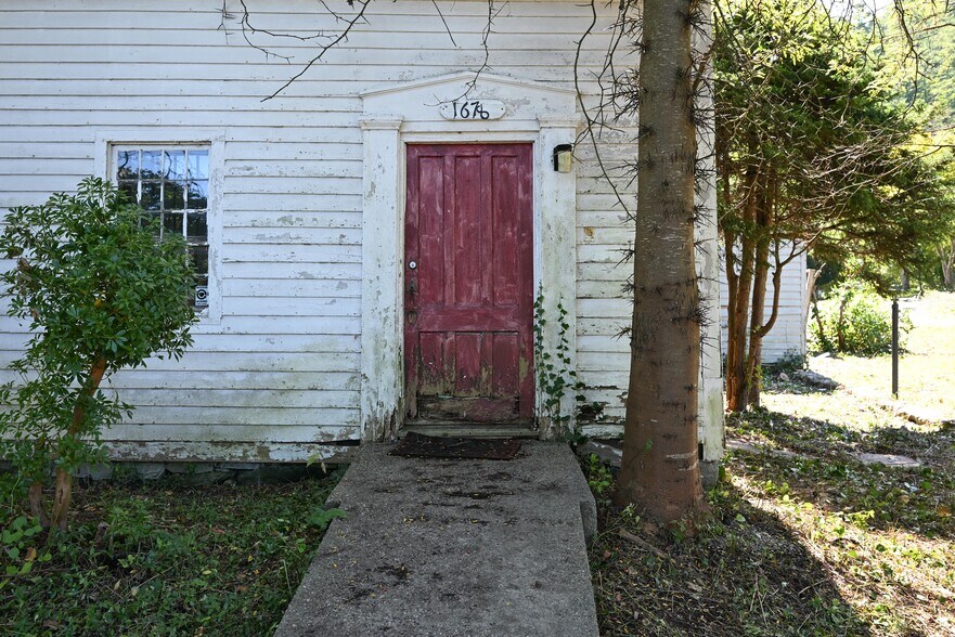 More Photos Of 329 Kent Rd, New Milford Apartments For Sale