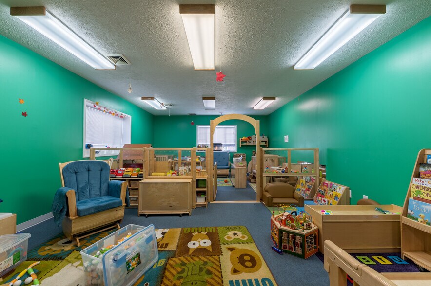 More Photos Of 325 Connellsville St, Uniontown Daycare Center For Sale