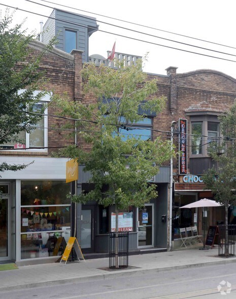More Photos Of 363 Roncesvalles Ave, Toronto Storefront Retail Residential For Lease