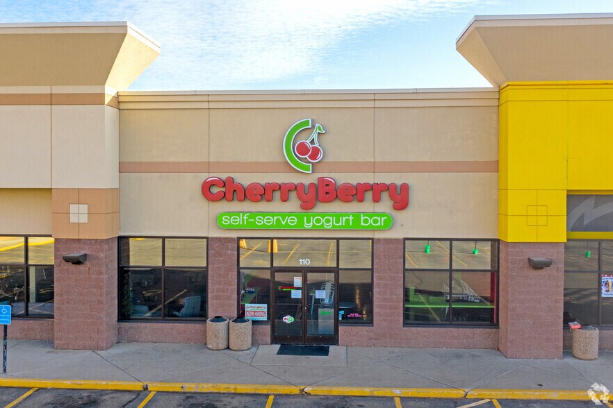 More Photos Of 3701 W Division St, Saint Cloud General Retail For Lease