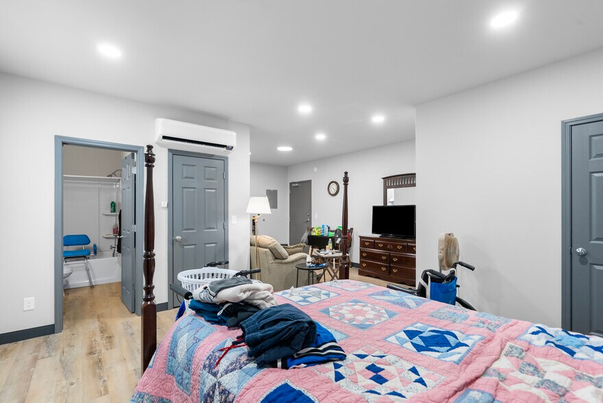 More Photos Of 855 Louisville Rd, Frankfort Apartments For Sale