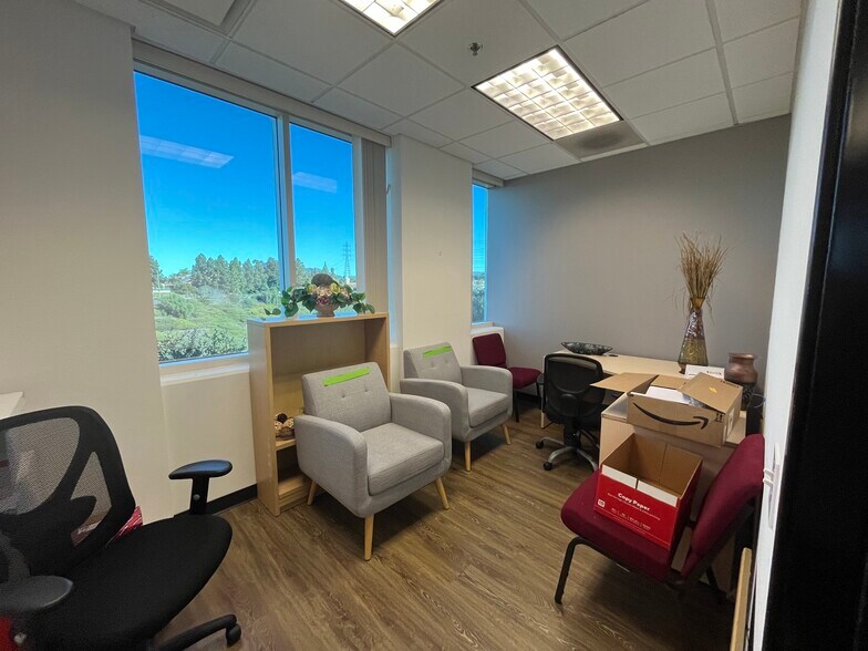 More Photos Of 1061 Tierra Del Rey, Chula Vista Medical For Lease