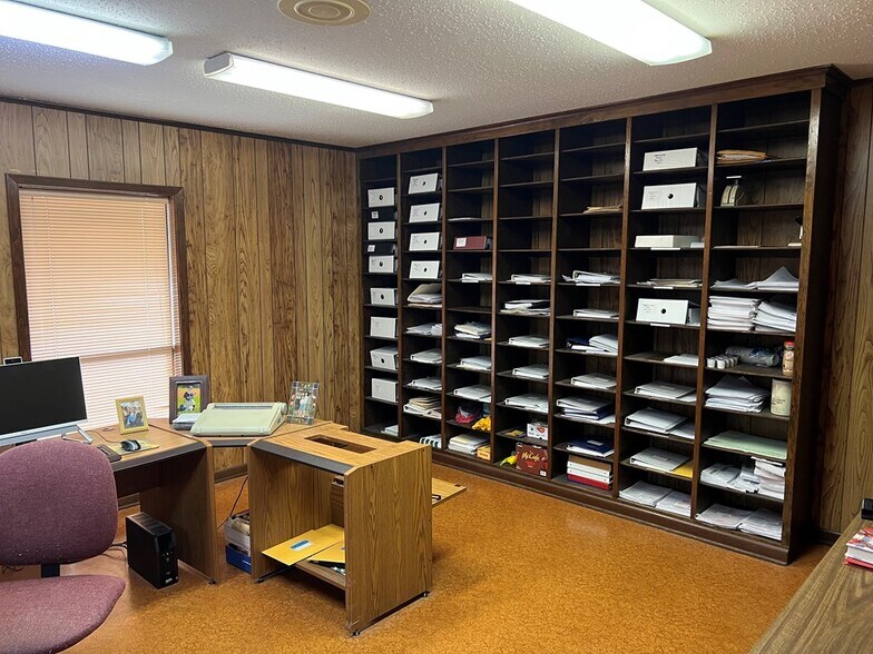 More Photos Of 409 3rd St, Kentwood Office Residential For Sale