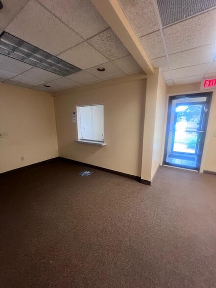 More Photos Of 492-496 White Spruce Blvd, Rochester Office For Sale