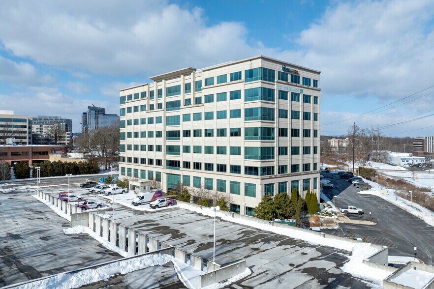 More Photos Of 11091 Sunset Hills Rd, Reston Office For Lease