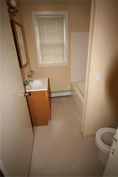 More Photos Of 41 Yale Ave, Providence Apartments For Sale