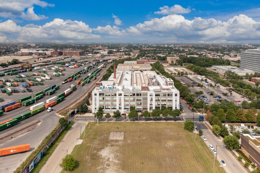 More Photos Of 1340 S Damen Ave, Chicago Medical For Lease