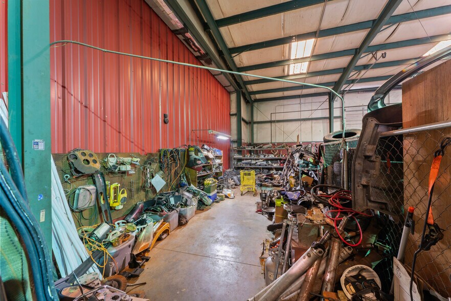 More Photos Of 84 Thurman Rd, Sylacauga Truck Terminal For Sale