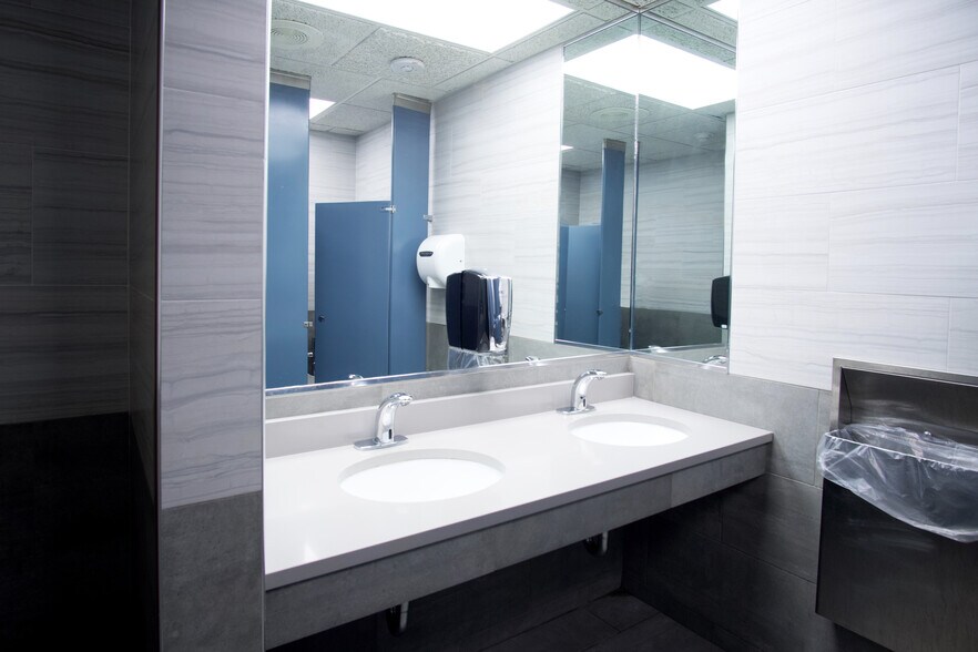 More Photos Of 55 Maple Ave, Rockville Centre Medical For Lease