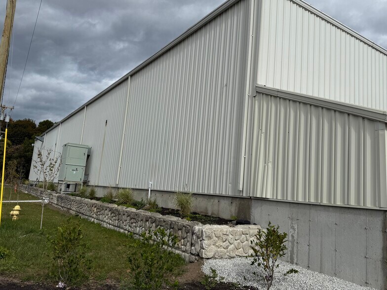 More Photos Of 40 Arnold St, Braintree Warehouse For Sale