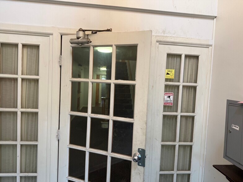 More Photos Of 3303 Riverside Dr, Dayton Apartments For Sale