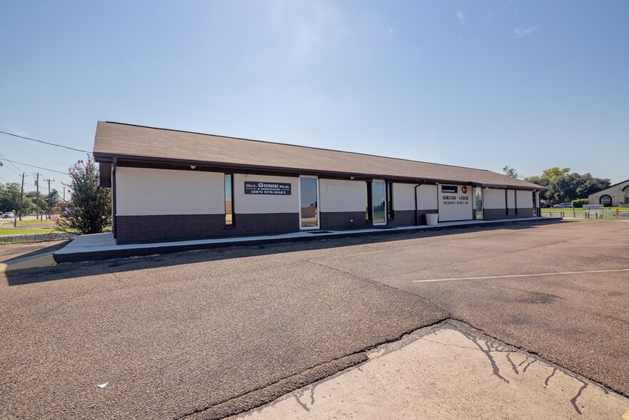 Primary Photo Of 1001 E Airline Rd, Victoria Office For Sale