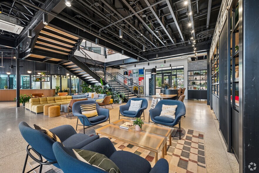 More Photos Of 1575 River Rd, St George Coworking Space