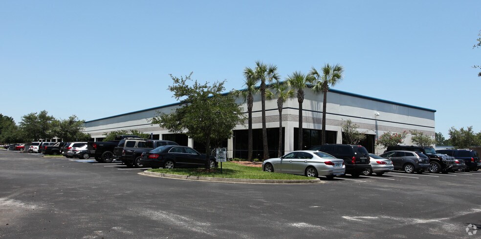 More Photos Of 8201 Cypress Plaza Dr, Jacksonville Office For Sale