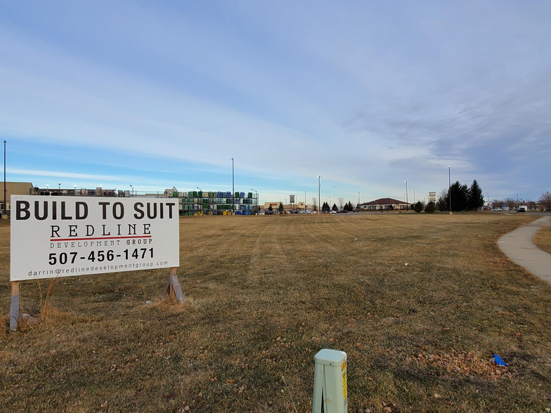 Primary Photo Of 1020 Frontage Rd W, Owatonna Office For Sale