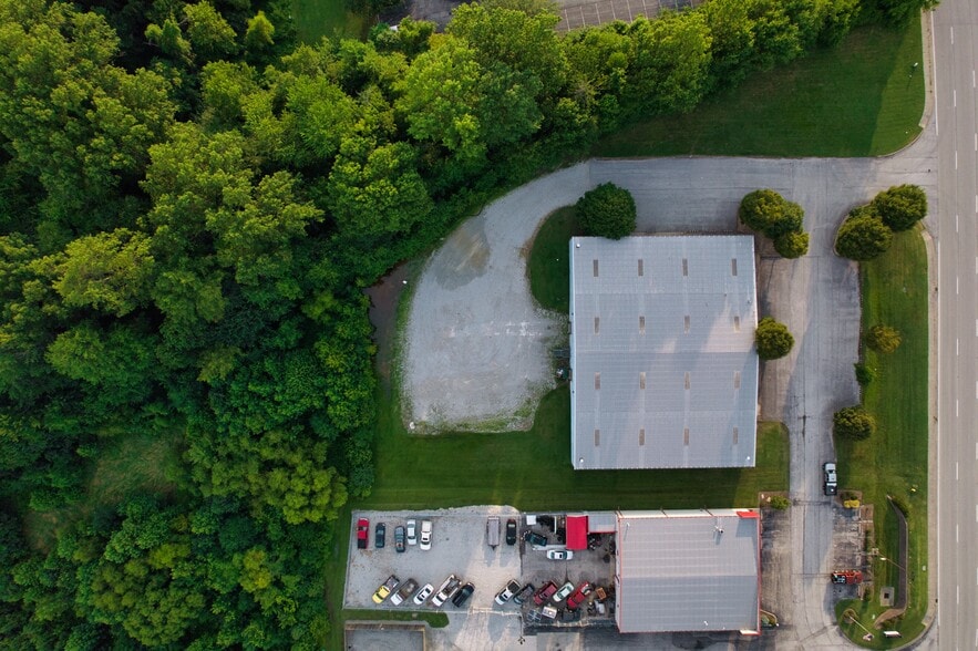 More Photos Of 3700 Fern Valley Rd, Hillview Manufacturing For Sale