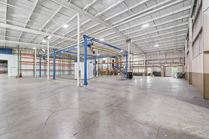 More Photos Of 119 N Main St, Byrdstown Manufacturing For Sale