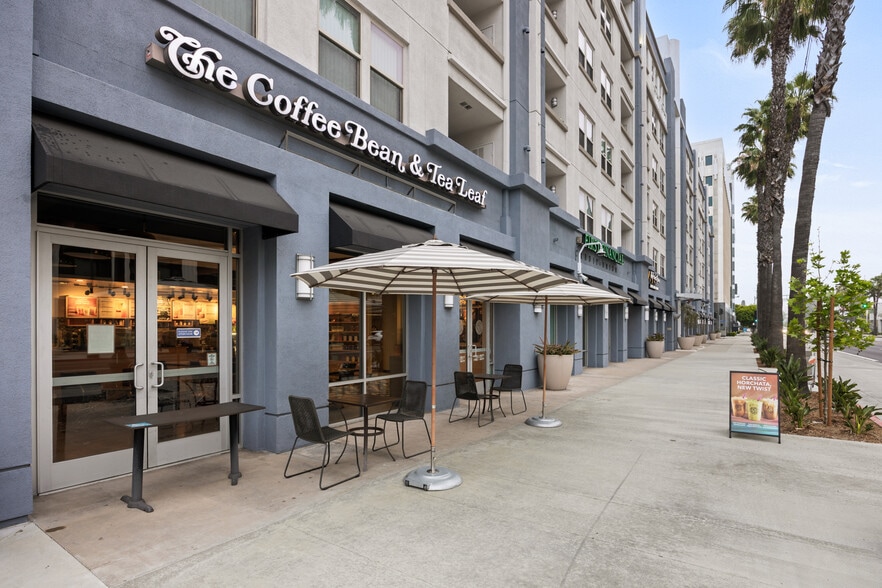 More Photos Of 5115 Wilshire Blvd, Los Angeles Apartments For Lease