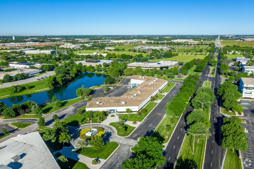 More Photos Of 16025 W 113th St, Lenexa Unknown For Lease