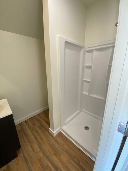 More Photos Of 8705 E 63rd Trafficway, Kansas City Apartments For Sale