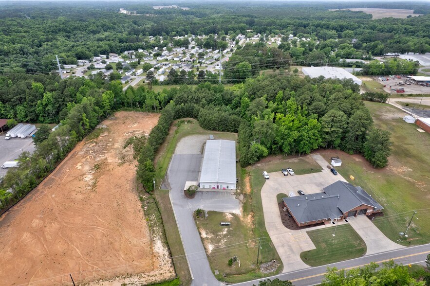 More Photos Of 2040 Fenner Rd, Rocky Mount Warehouse For Sale