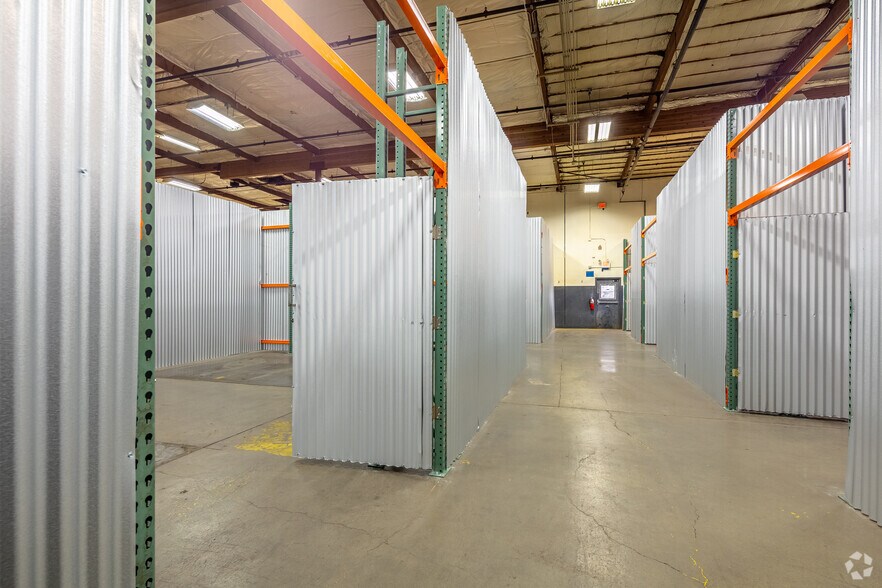 More Photos Of 6035 NE 92nd Dr, Portland Warehouse For Lease