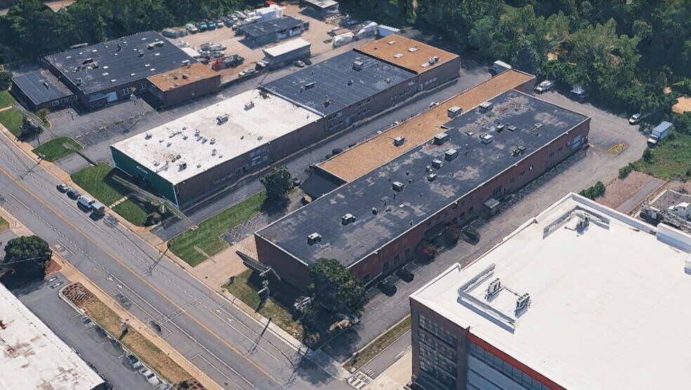 More Photos Of 840 S Pickett St, Alexandria Manufacturing For Sale